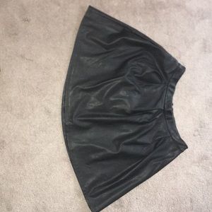Forever 21 black faux leather skirt size Medium